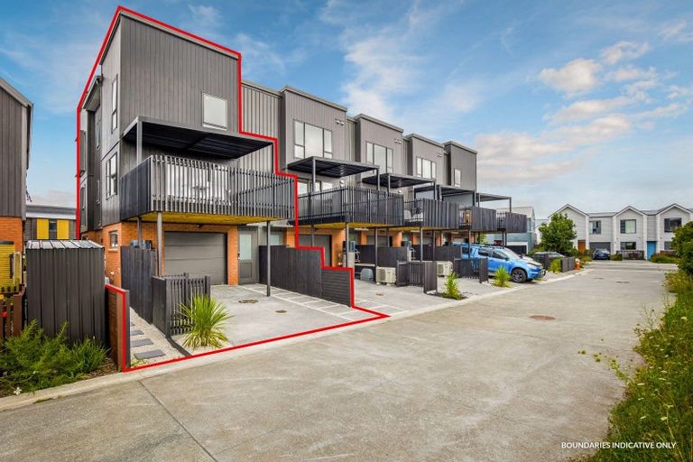 Photo of property in 52 Wallace Road, Hobsonville, Auckland, 0616