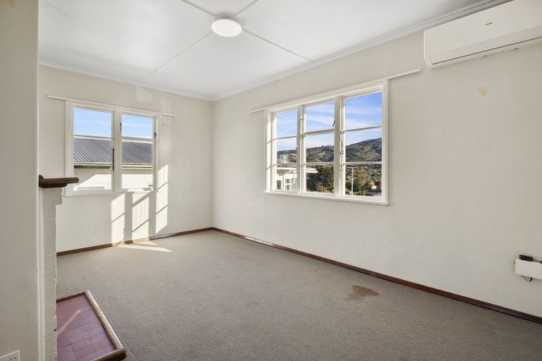 Photo of property in 244 Pine Hill Road, Dalmore, Dunedin, 9010