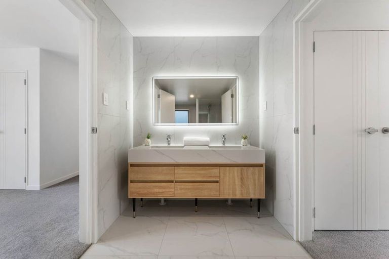 Photo of property in 32b Gulf View Road, Murrays Bay, Auckland, 0630