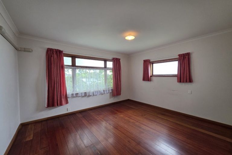 Photo of property in 1/395 Gloucester Street, Taradale, Napier, 4112