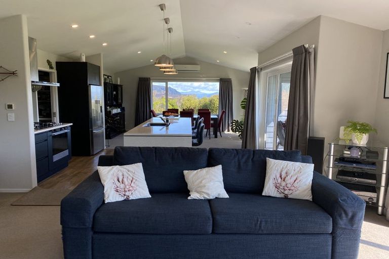 Photo of property in 26 Lacebark Drive, Kinloch, Taupo, 3377