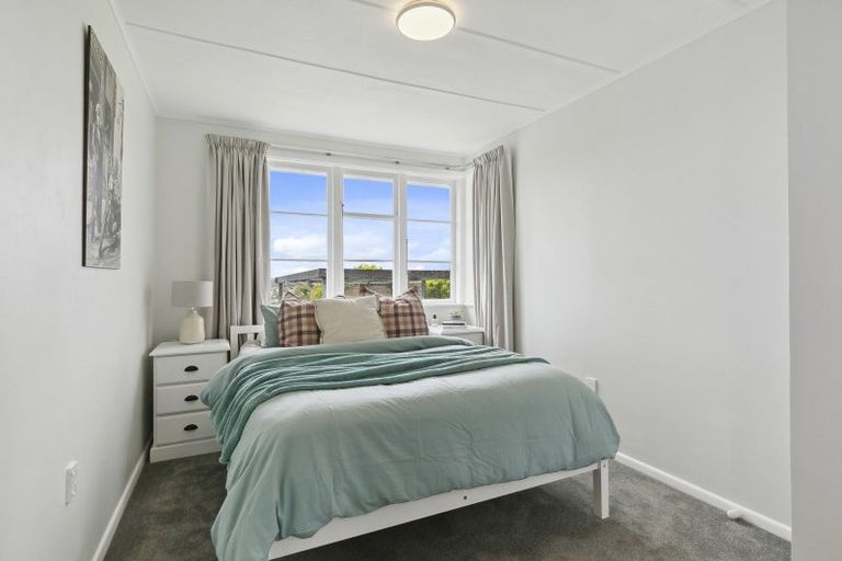 Photo of property in 173 Broderick Road, Johnsonville, Wellington, 6037