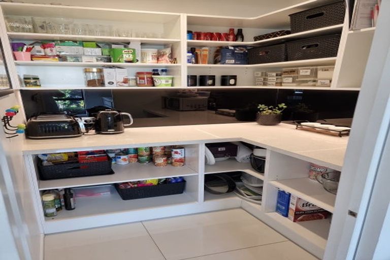 Photo of property in 74 Bradwell Crescent, Halswell, Christchurch, 8025