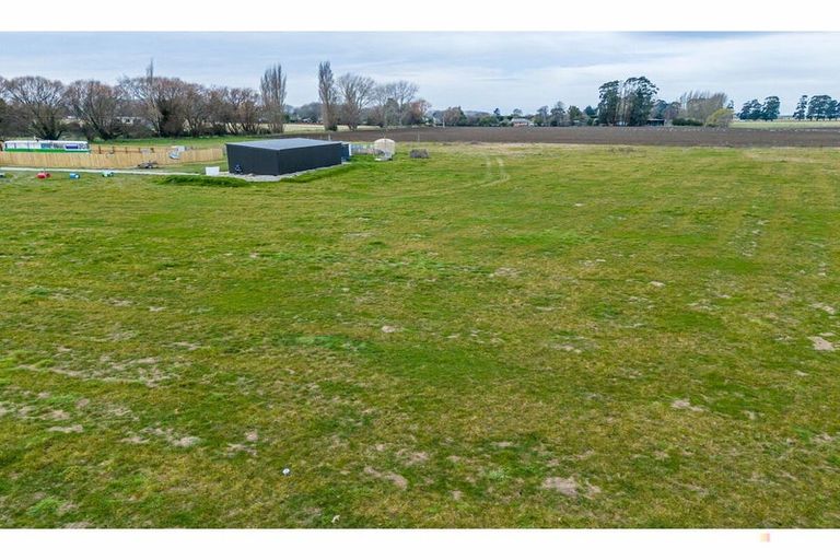 Photo of property in 8 Barretts Road, Seadown, 7973