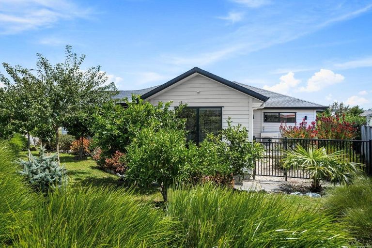 Photo of property in 45 Pohutukawa Parade, Riverhead, 0820