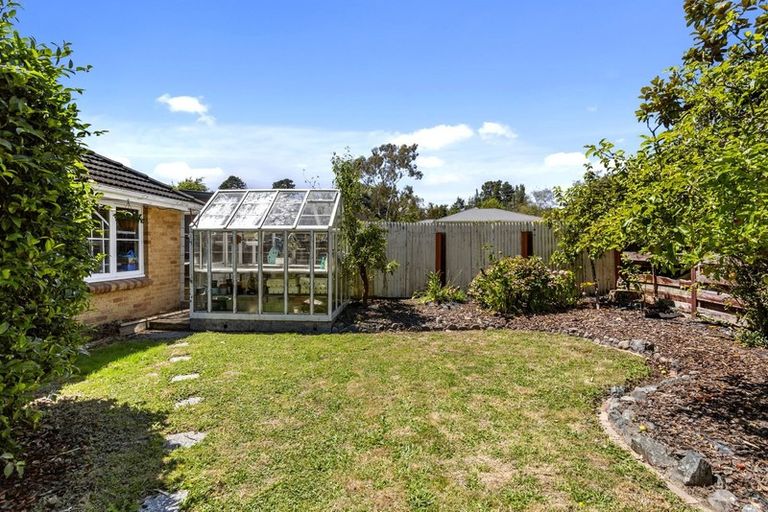 Photo of property in 30 Moeraki Road, Maoribank, Upper Hutt, 5018