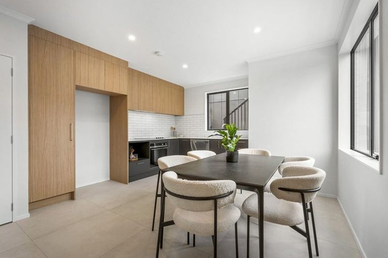 Photo of property in 6 Waka Moana Drive, Hobsonville, 0616