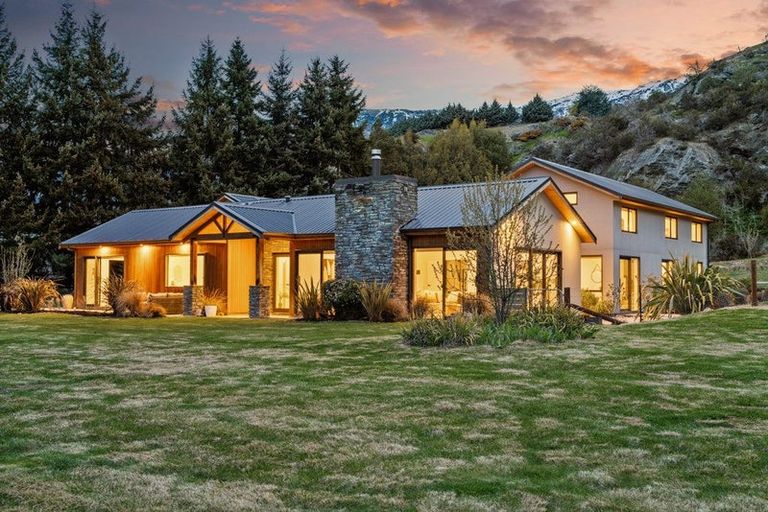 Photo of property in 62 Morven Ferry Road, Arrow Junction, Queenstown, 9371