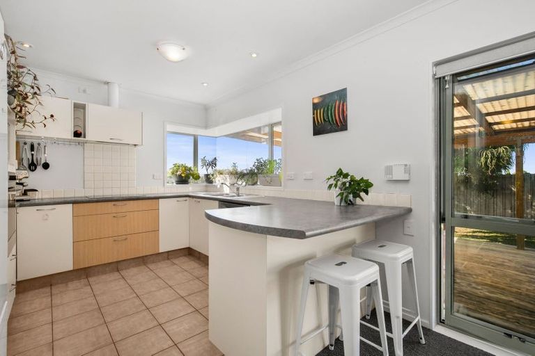 Photo of property in 11 Kaimoana Street, Weymouth, Auckland, 2103
