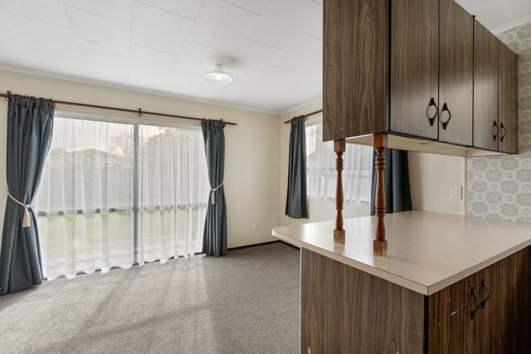 Photo of property in 8 Ashton Place, Highbury, Palmerston North, 4412