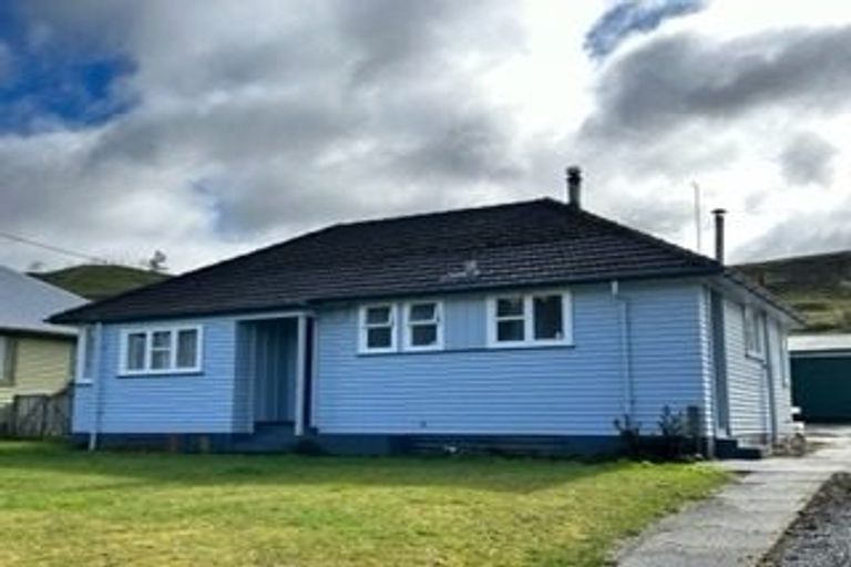 Photo of property in 15 Takahe Street, Taihape, 4720