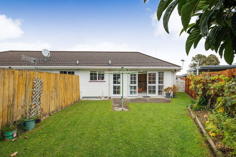 Photo of property in 42a Pinedale Parade, Milson, Palmerston North, 4414