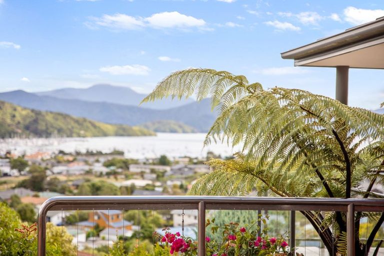 Photo of property in 10 Moana Heights, Waikawa, Picton, 7220