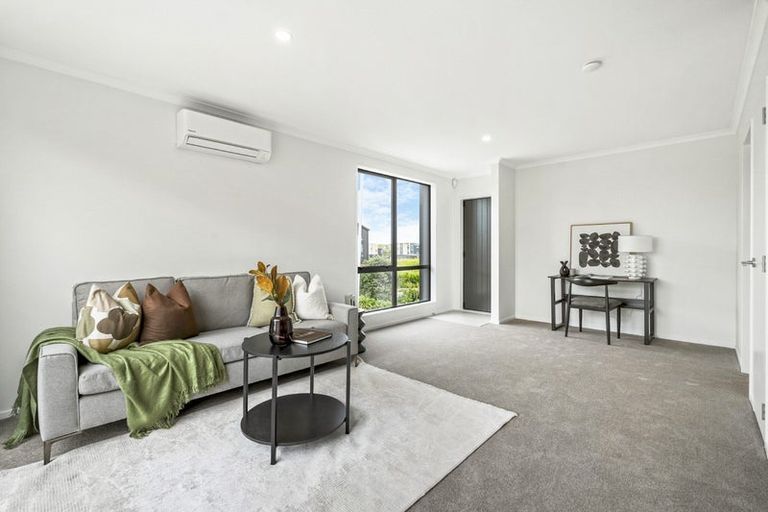 Photo of property in 6 Waka Moana Drive, Hobsonville, 0616