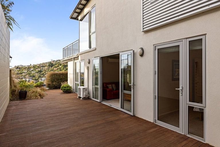 Photo of property in 5 Emerald Lane, Cashmere, Christchurch, 8022