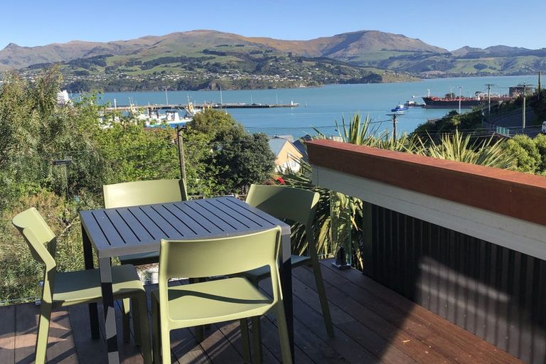 Photo of property in 8a Hawkhurst Road, Lyttelton, 8082