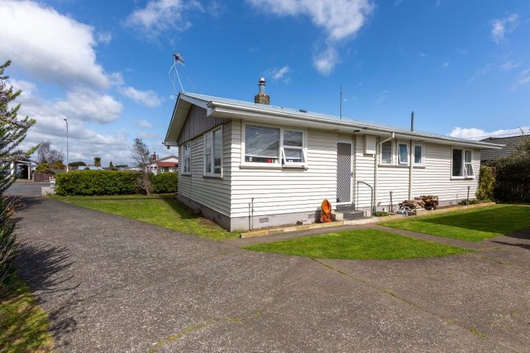 Photo of property in 3 Gertrude Street, Dannevirke, 4930
