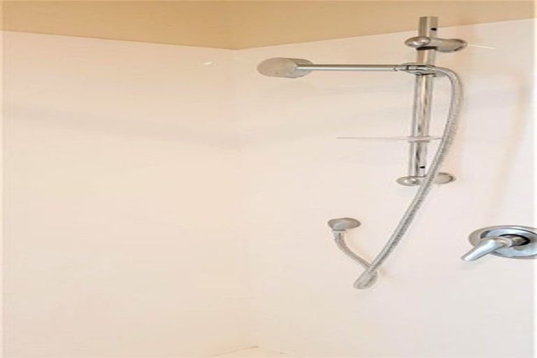 Photo of property in 42 Park Avenue, Papatoetoe, Auckland, 2025