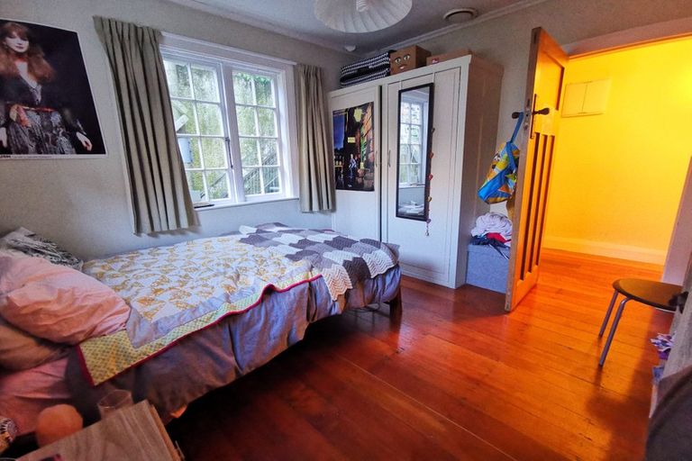 Photo of property in 1/17 Clifton Terrace, Kelburn, Wellington, 6012