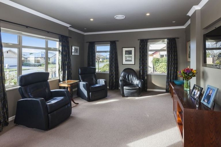 Photo of property in 77 Beechwood Drive, Northwood, Christchurch, 8051