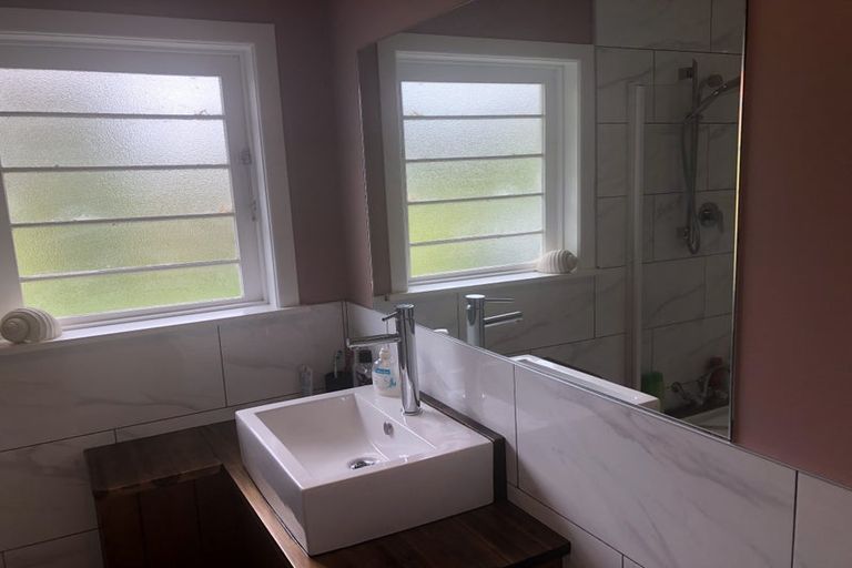 Photo of property in 2083a Paparoa Valley Road, Paparoa, 0571