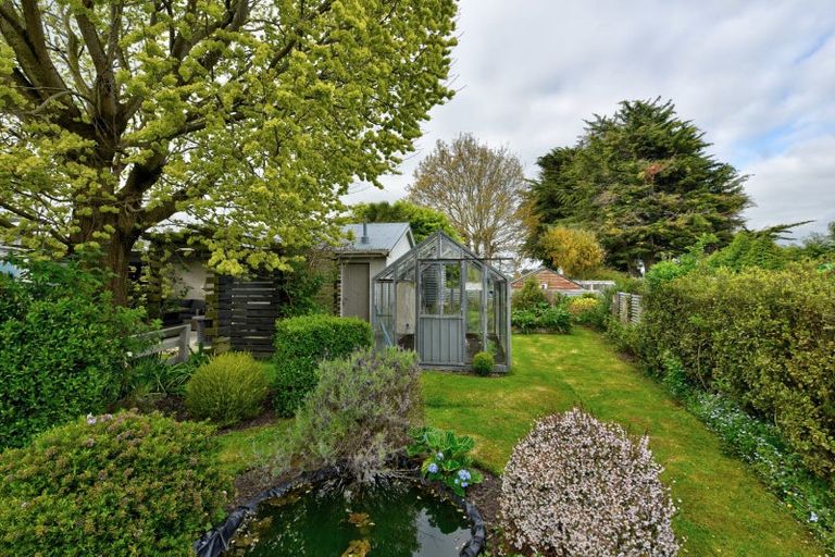 Photo of property in 158 Seaward Road, Edendale, 9825