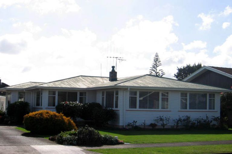 Photo of property in 14 Anglesey Place, Awapuni, Palmerston North, 4412
