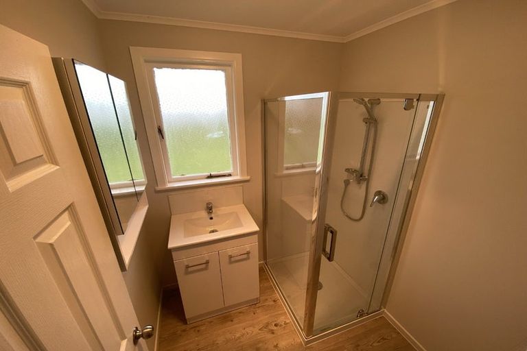 Photo of property in 20a Nile Road, Kelston, Auckland, 0602