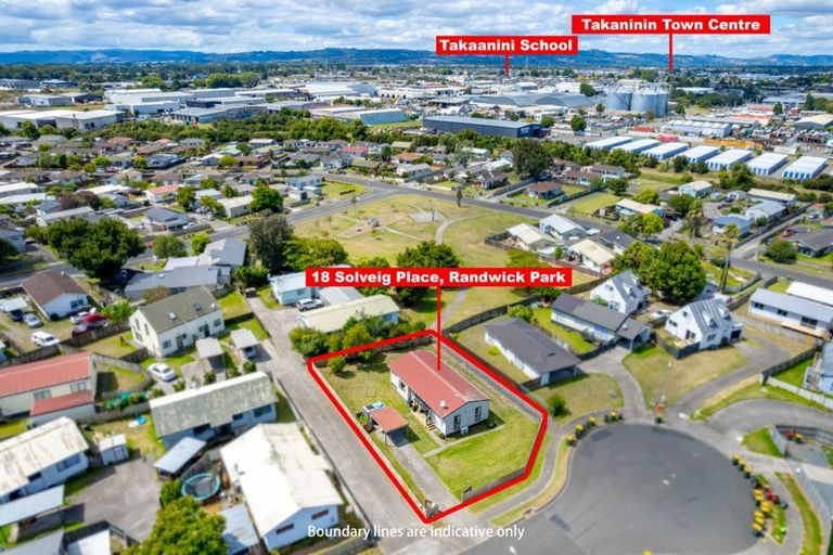 Photo of property in 18 Solveig Place, Randwick Park, Auckland, 2105