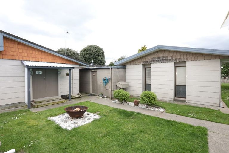 Photo of property in 10 Aitken Street, Bulls, 4818