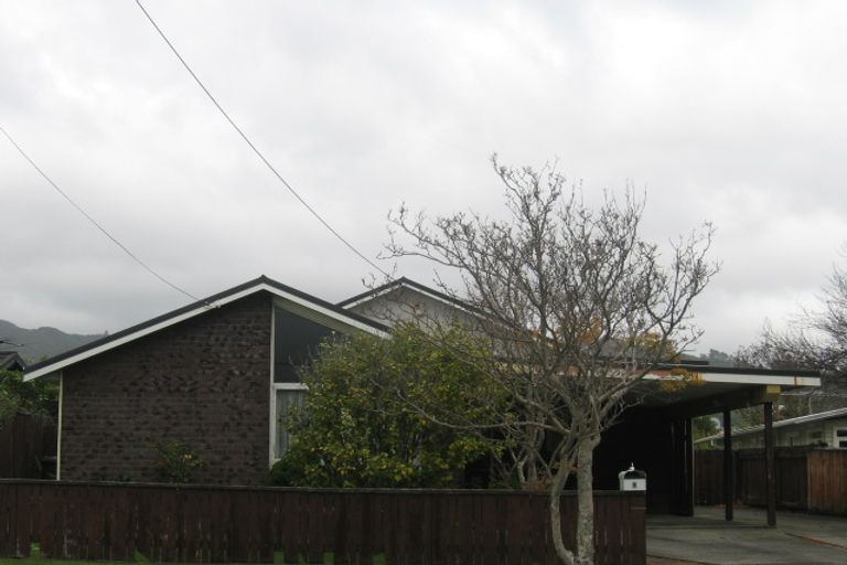 Photo of property in 9 Rawhiti Street, Stokes Valley, Lower Hutt, 5019