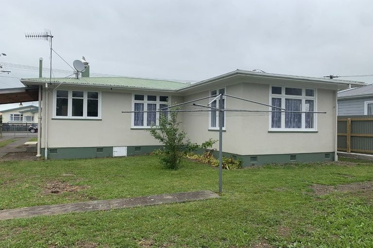 Photo of property in 42 High Street, Marton, 4710