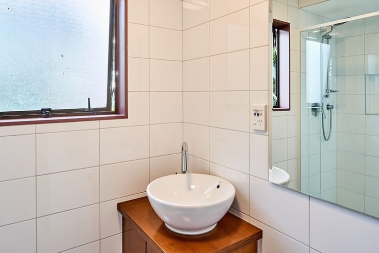 Photo of property in 45 Fyvie Avenue, Tawa, Wellington, 5028