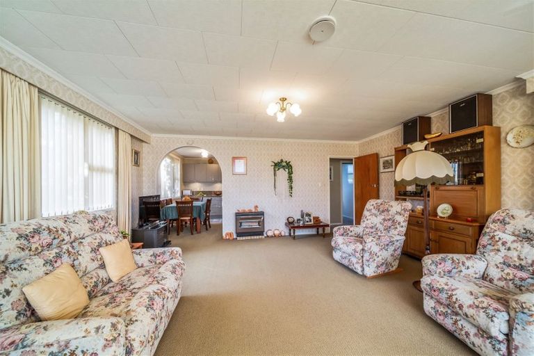 Photo of property in 14 Iredale Road, Hawera, 4610