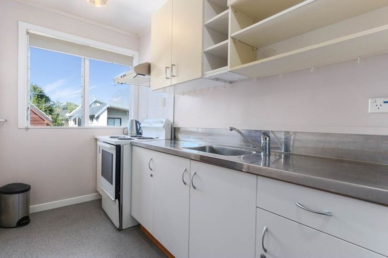 Photo of property in 62 Saint Andrews Road, Havelock North, 4130