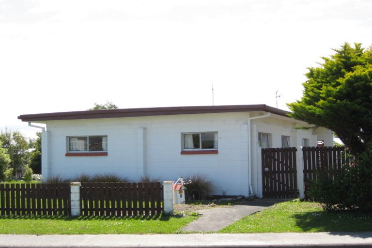 Photo of property in 1 Luxton Place, Rangiora, 7400