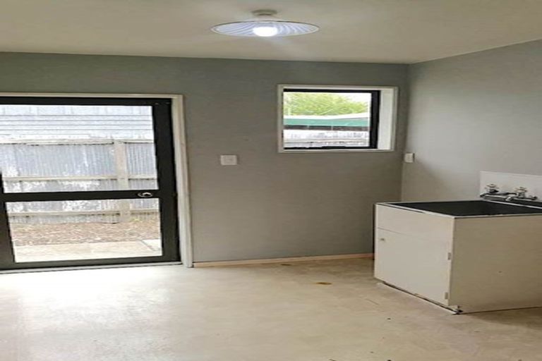 Photo of property in 2/94 Neill Street, Hornby, Christchurch, 8042