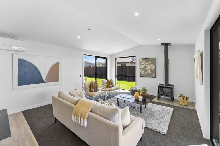 Photo of property in 4 Louden Place, Wakefield, 7025