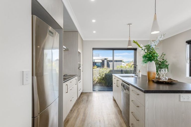 Photo of property in 9 Karearea Avenue, Kenepuru, Porirua, 5022