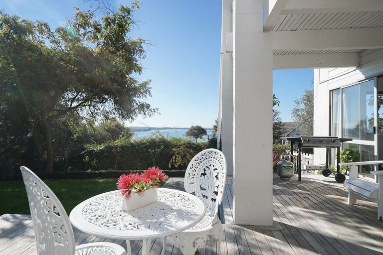 Photo of property in 26 Seamount Terrace, Mount Pleasant, Christchurch, 8081