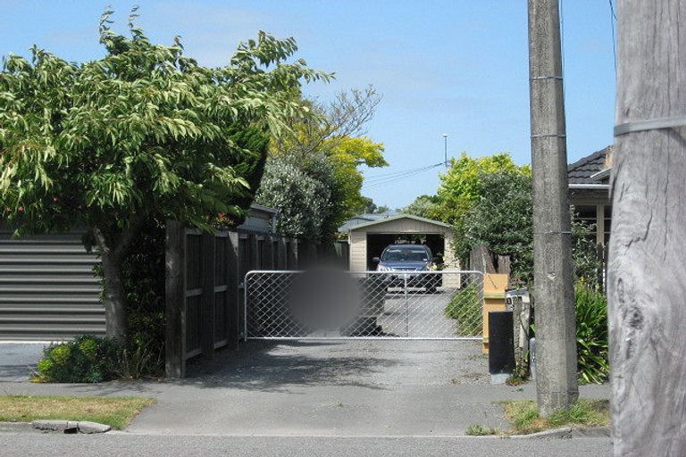 Photo of property in 12 Dinton Street, Russley, Christchurch, 8042