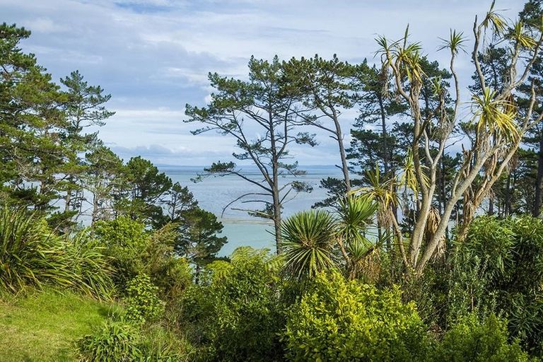 Photo of property in 37a Sylvania Crescent, Lynfield, Auckland, 1042