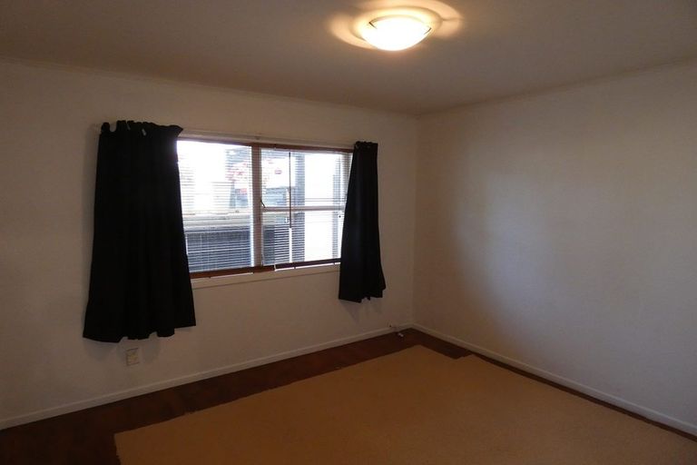 Photo of property in 39 Blease Street, New Lynn, Auckland, 0600