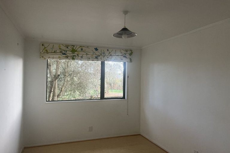 Photo of property in 103 Waikawa Beach Road, Manakau, Levin, 5573