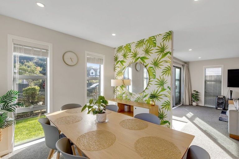 Photo of property in 5 Taiko Place, Kenepuru, Porirua, 5022