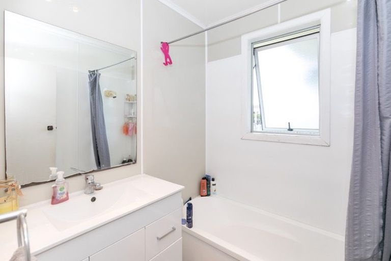 Photo of property in 18 Saxbys Road, Glenview, Hamilton, 3206