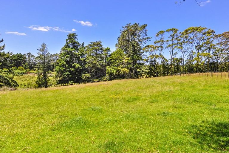 Photo of property in 47 Puke Road, Kumeu, 0891