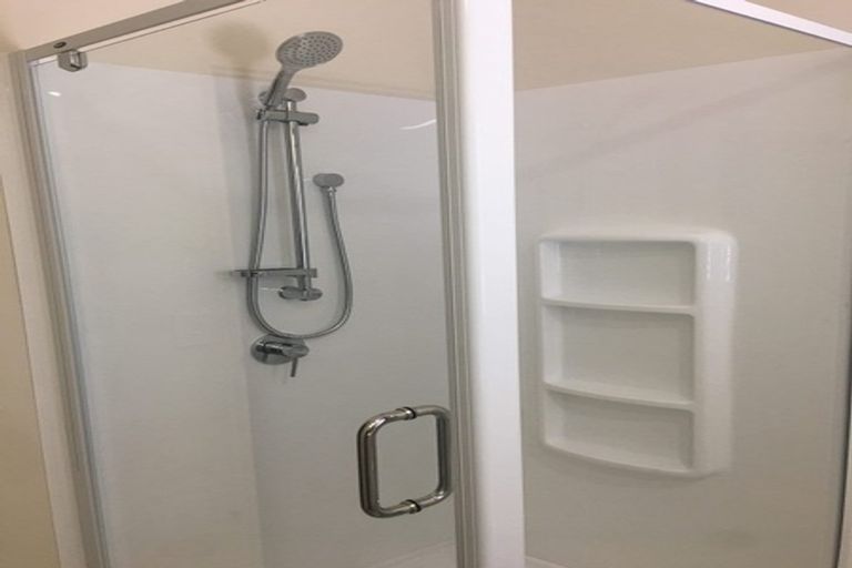 Photo of property in 4 Molyneux Place, Welcome Bay, Tauranga, 3112