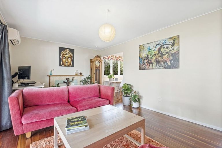 Photo of property in 18 Poto Street, Te Atatu South, Auckland, 0610