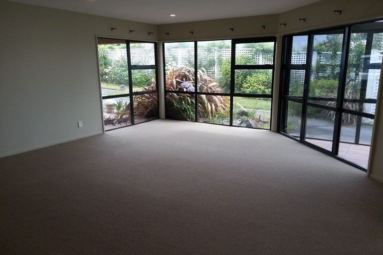 Photo of property in 10 Dunkeld Lane, Redcliffs, Christchurch, 8081